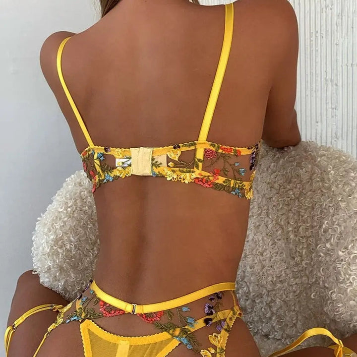 Blair – Yellow 3-Piece Lingerie Set – Bold Enough to Own the Room