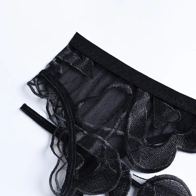 Sutton – 3-Piece Lingerie Set – The Set That Never Gets Forgotten