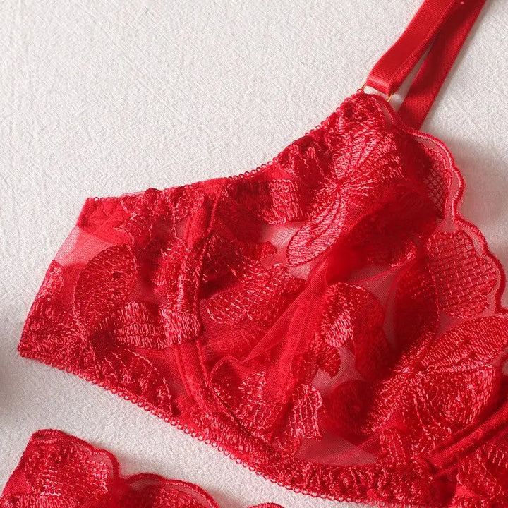 Francesca – 3-Piece Lace Lingerie Set – The Set That Earns Compliments