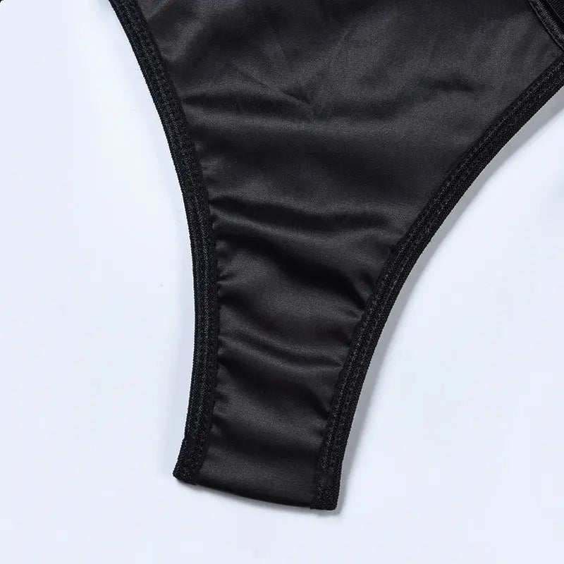 Mariam – Black 4-Piece Lingerie Set – Four Pieces of Pure Confidence