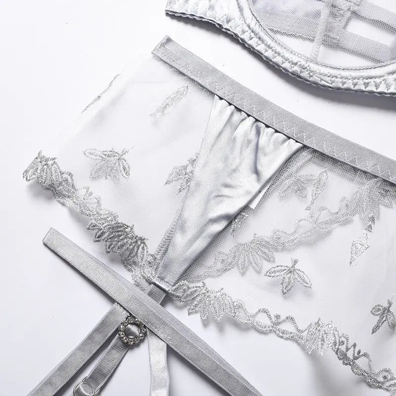 Kartere – 3-Piece Lingerie Set – One Look, One Statement