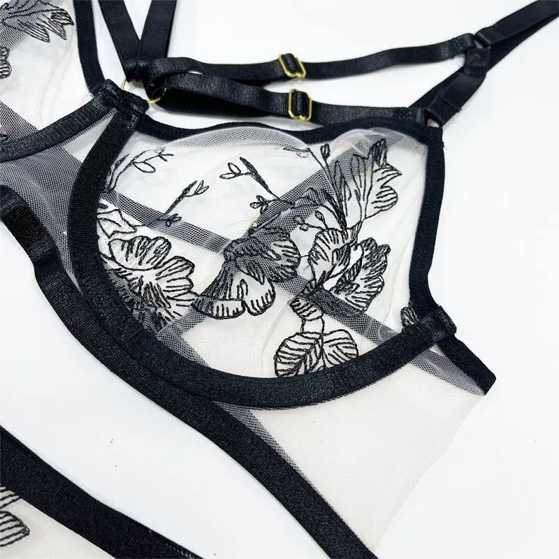 SCOUT LINGERIE 3 PIECE SET