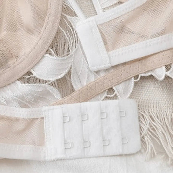 Eleonore – Lingerie Set – A Look That Needs No Introduction